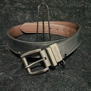 Levi Strauss & Co. reversible black and brown belt. Size:38.